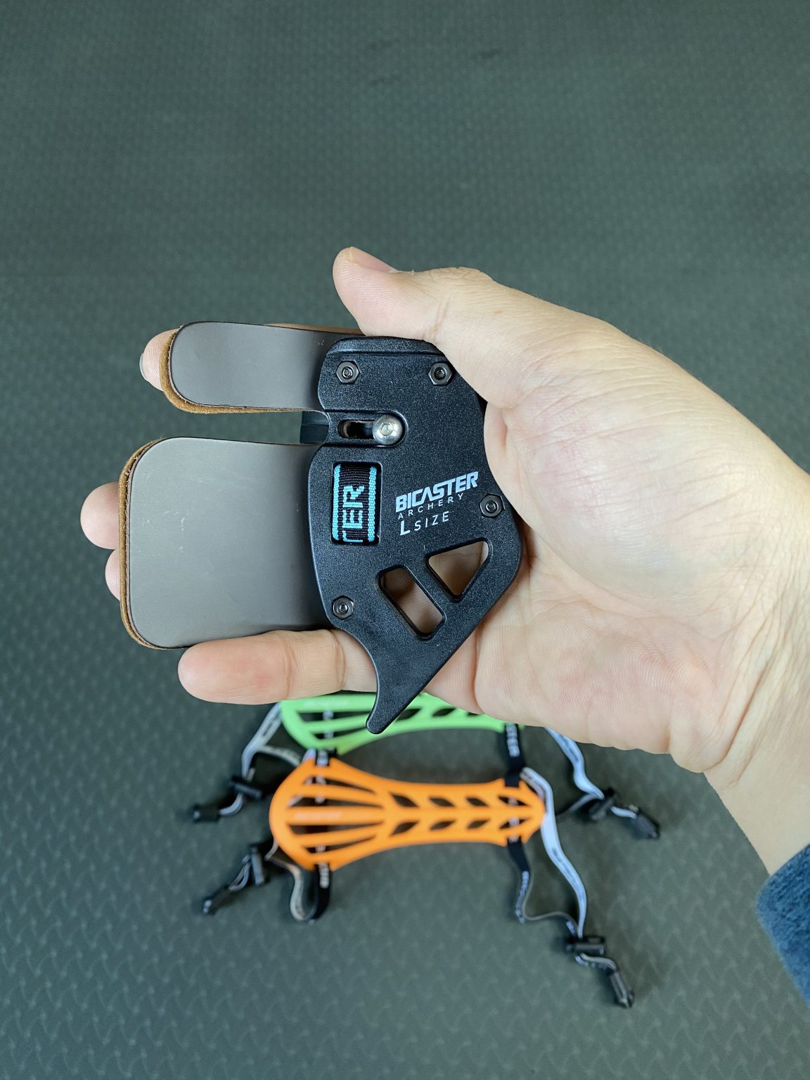 Tab kéo cung Bicaster Archery Cung tên thể thao